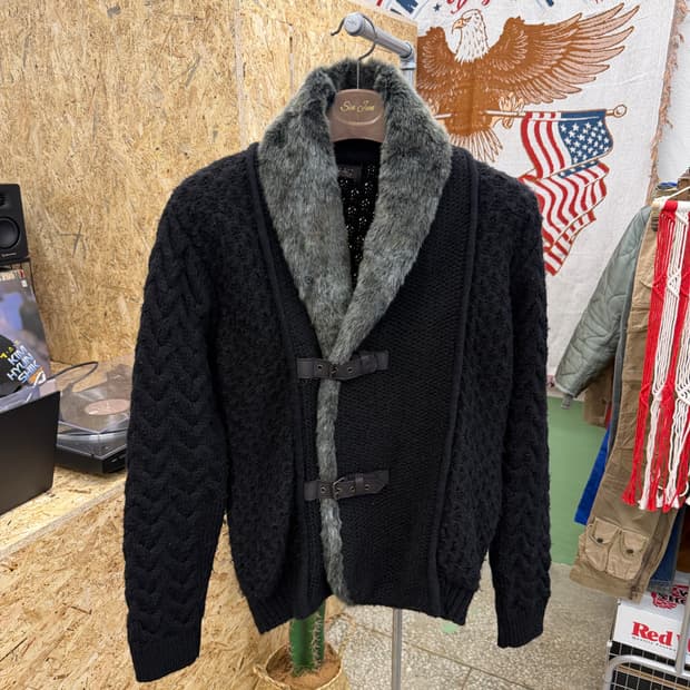 자라 맨 퍼 숄카라 가디건