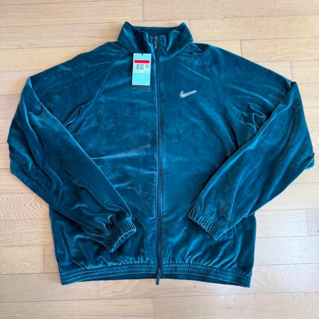 나이키 녹타 스와로브스키 콜라보 벨벳 자켓