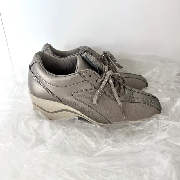 MIZUNO 힐 스니커즈