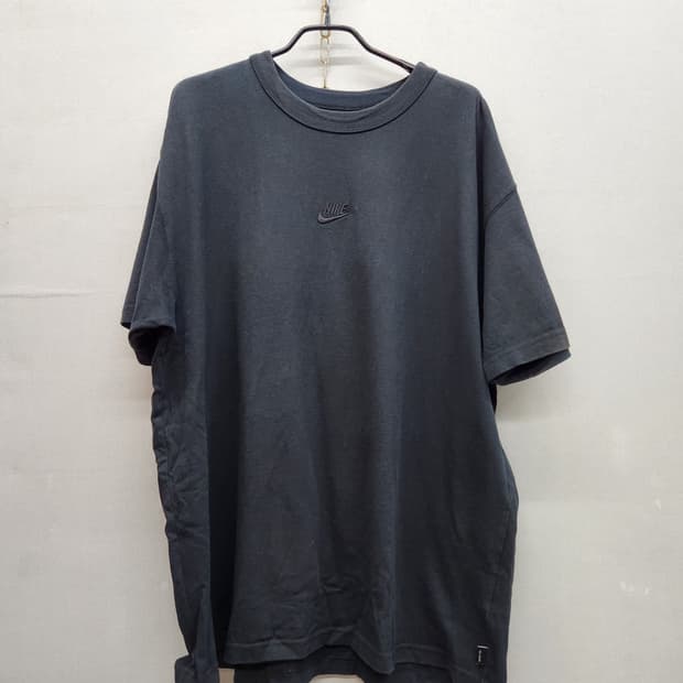 나이키 미들로고 자수 오버핏 반팔티 XXL(2XL)