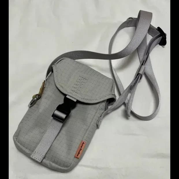 아크네스튜디오 립스탑 미니백