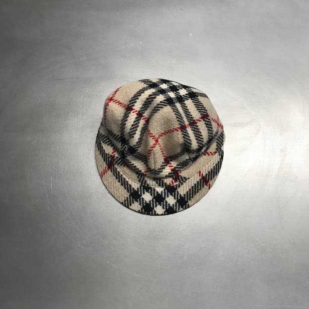 버버리 울 헌팅캡 M