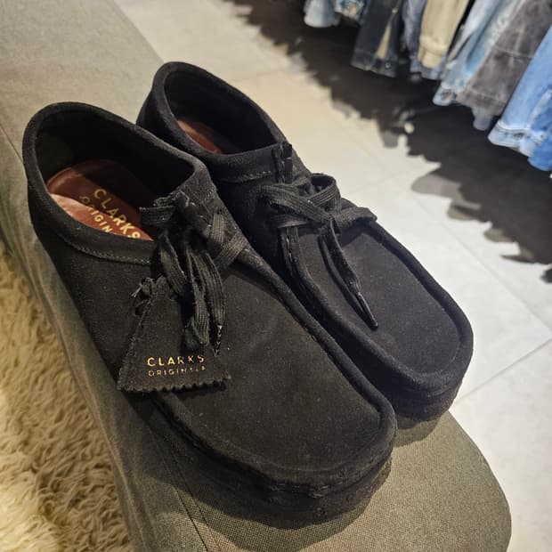 260 클락스 왈라비 스웨이드 블랙