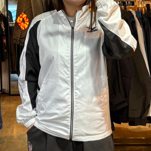 미즈노 배색 바람막이