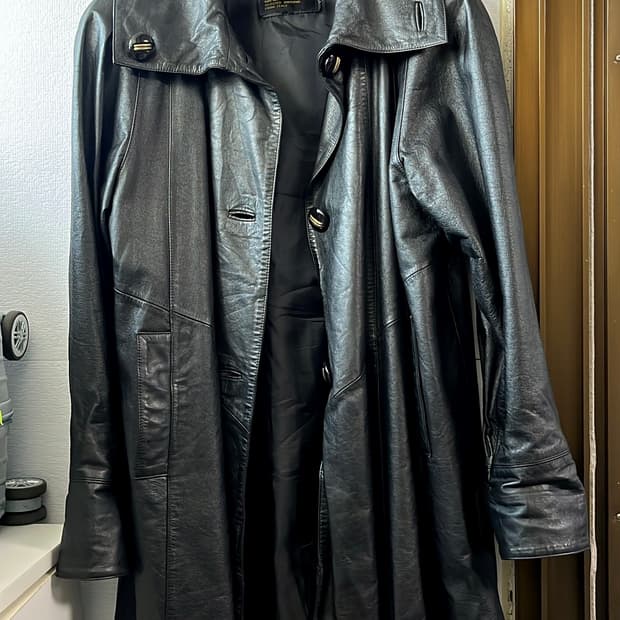 카라 빅버튼 레더 자켓