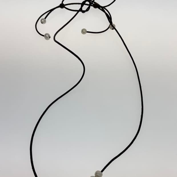 솔로이스트 소가죽 진주 목걸이