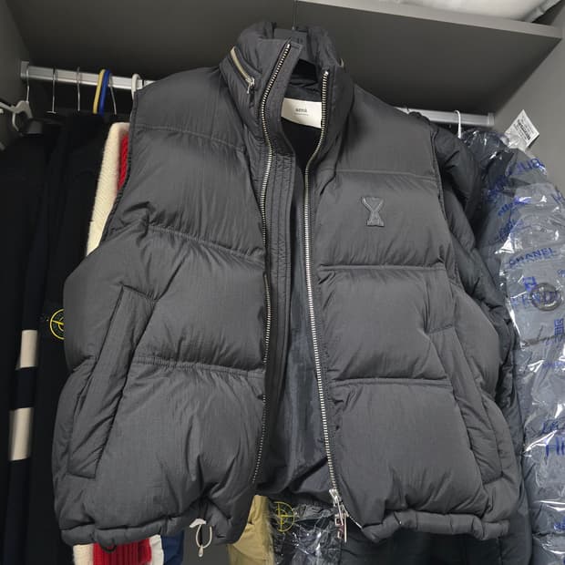 아미 블랙 패딩조끼(M)