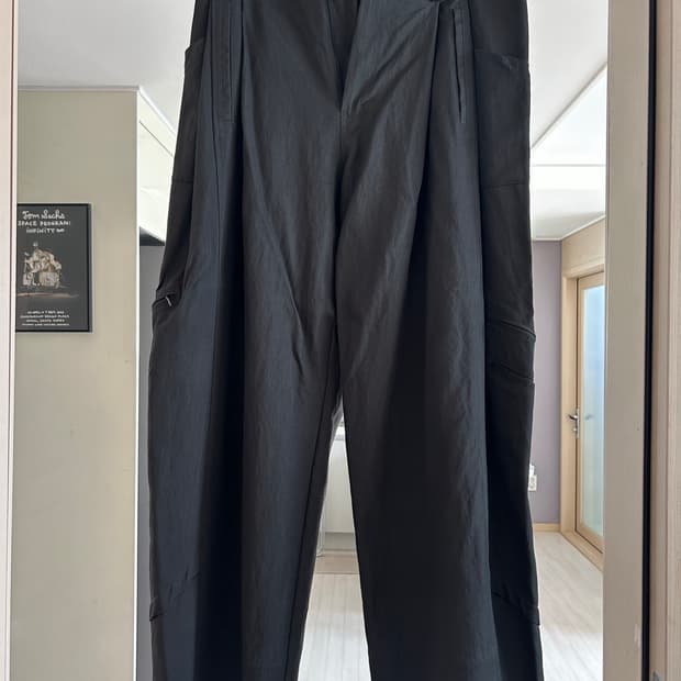 비긴202 나이코마 투턱 팬츠v2 차콜