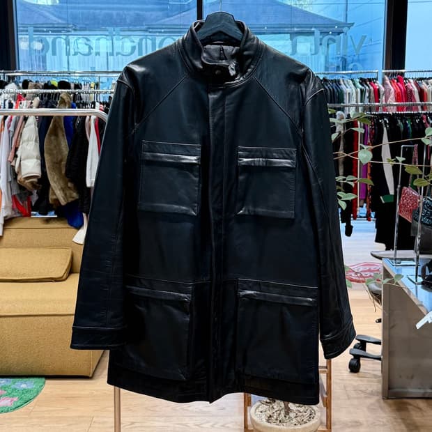 지방시 맨 블랙 카우하인드 레더 자켓 