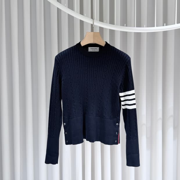 1 / 톰브라운 사선완장 케이블 네이비 니트