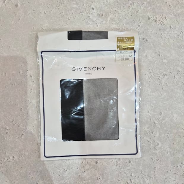 GIVENCHY 시어 블랙 팬티스타킹