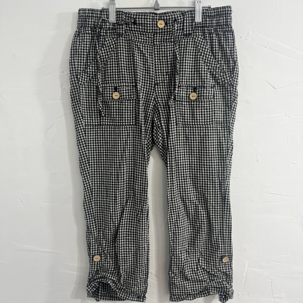 mori check capri pants