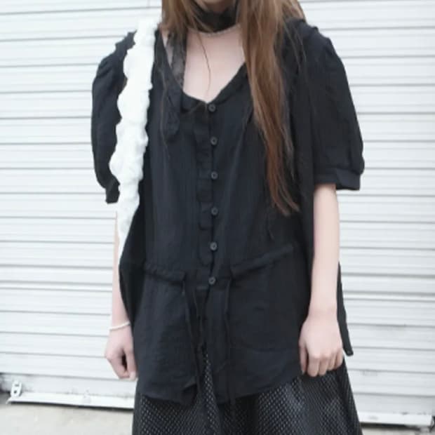 balloon frill blouse