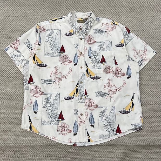 네츄럴이슈 패턴 하프셔츠 r3796