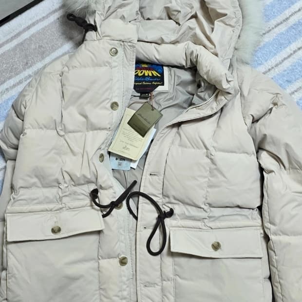 에디바우어 카라코람 아이보리 팝니다