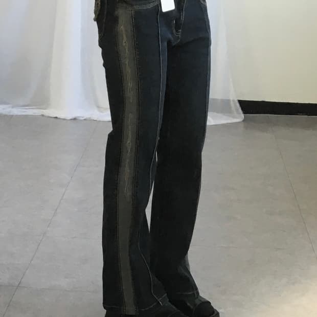 Side embroidery point cotton pants