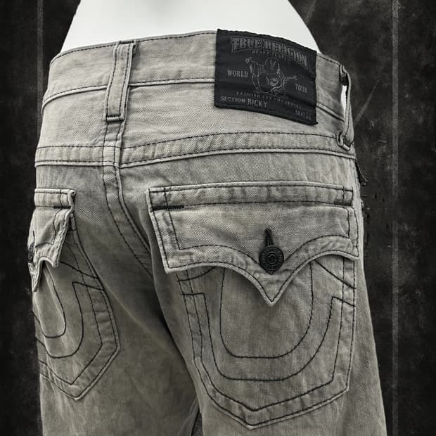 'TRUE REILIGION‘ grey denim pants
