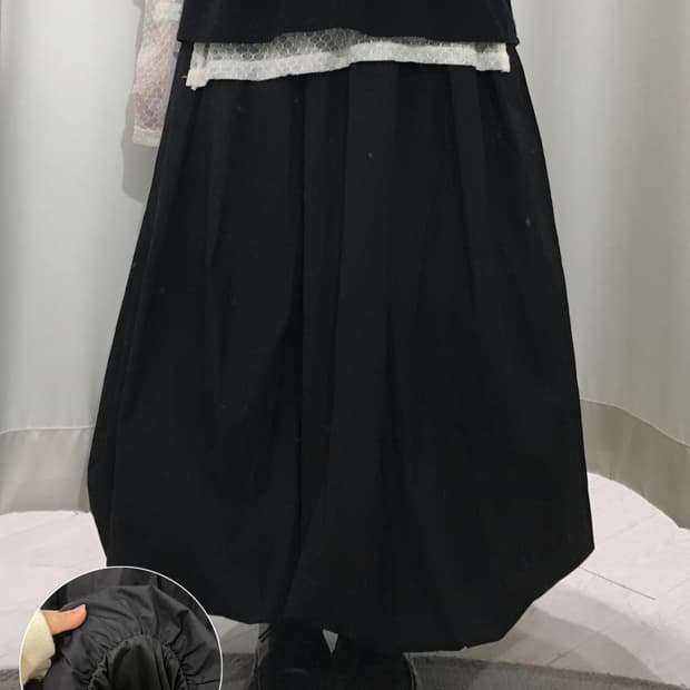 black balloon skirt