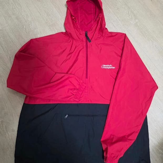 뉴욕 장로교 병원 굿즈 패커블 아노락 바람막이
