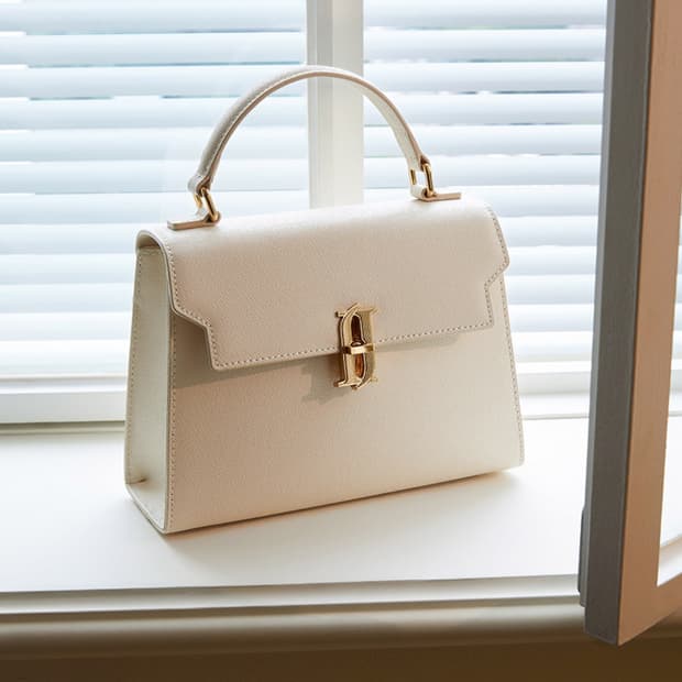 제이에스티나 사첼백(새상품)