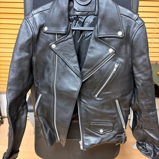 비바스튜디오 양가죽 라이더자켓