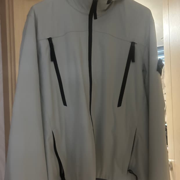 스톤아일랜드 바람막이 (xl)