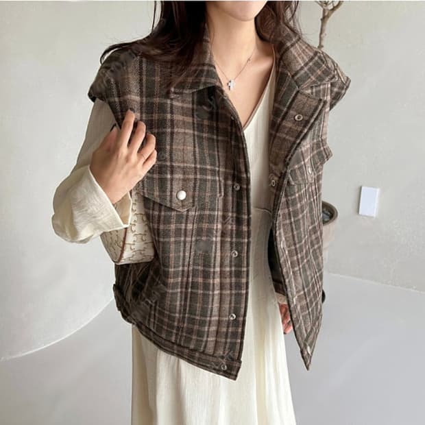 아디세떼흐(A17heures) 하엄지 루흐 체크 패딩베스트 프리사이즈