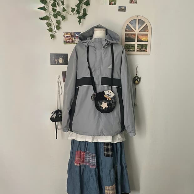 아다다스 아노락 + 모리 패치스커트