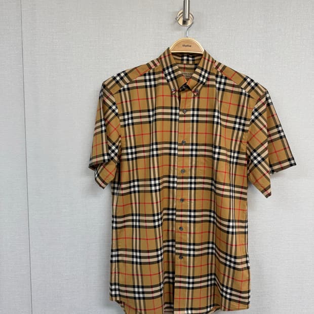 버버리 반팔 셔츠