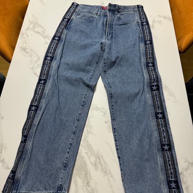 [30]슈프림 스냅오프 배기 진 워시드 블루 23FW