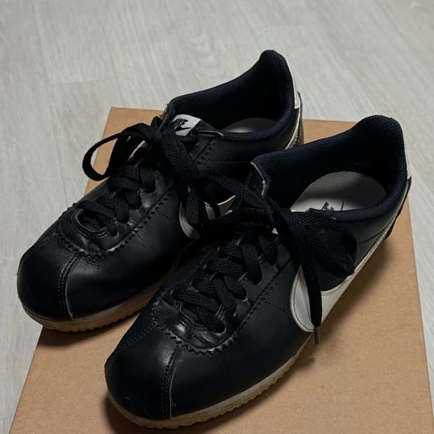 나이키 코르테즈 230