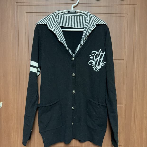 지뢰계 서브컬쳐 중성계 일본 빈티지 블랙 스트라이프 자수 니트 가디건