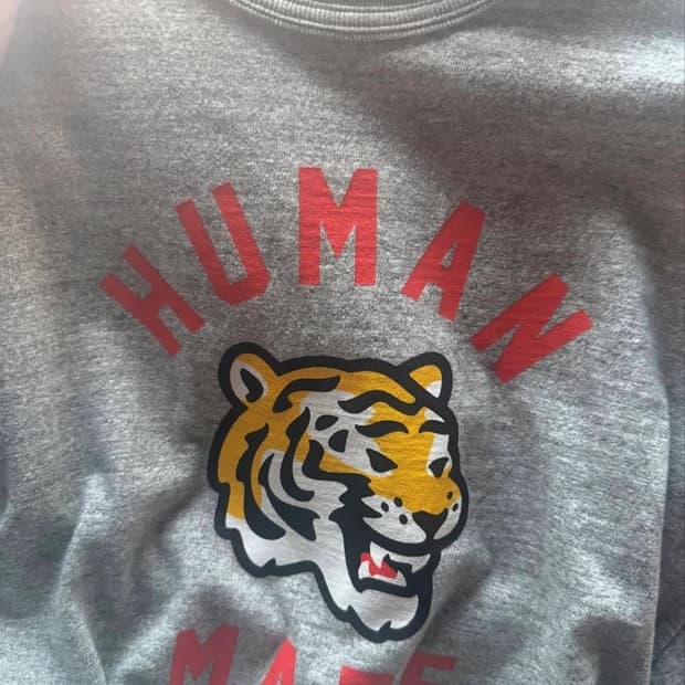 휴먼메이드 호랑이 롱슬리브