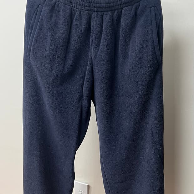 (새상품)이지갭 폴라플리스 팬츠 네이비M