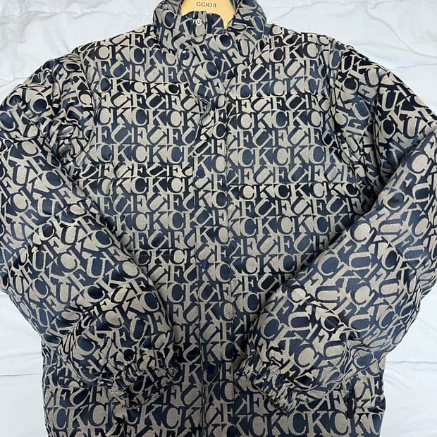 슈프림 fuck 로고 패딩 L사이즈