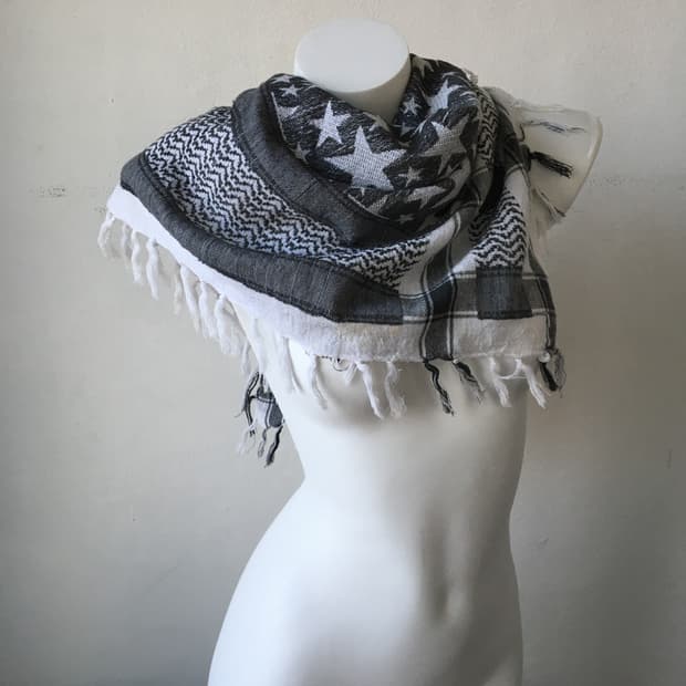 star pattern scarf