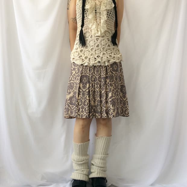 Lace trimming crochet sleeveless
