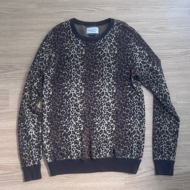 네이버후드 레오파드 니트 셔츠