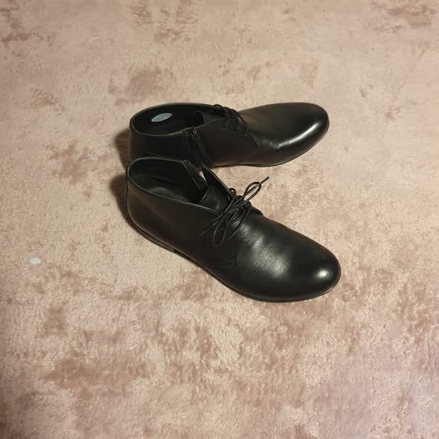 Whoop de doo zip boots