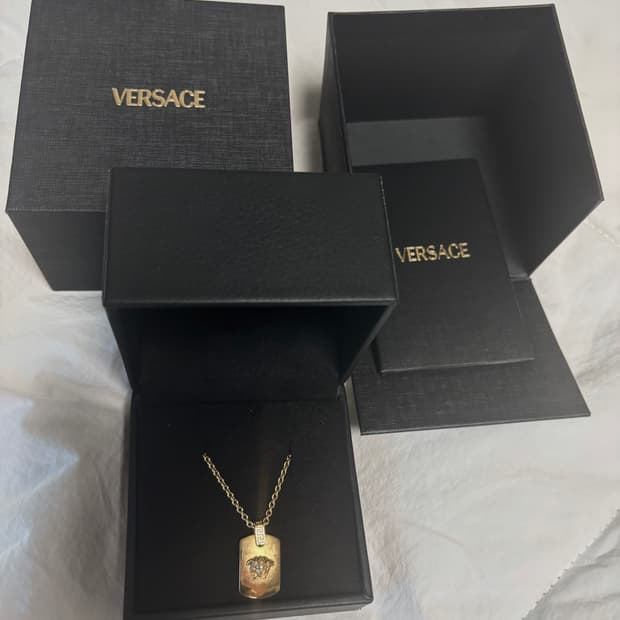 베르사체 메두사 네클리스 골드