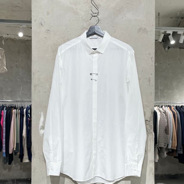 닐바렛 화이트 페이크 클립 히든 버튼 코튼 셔츠