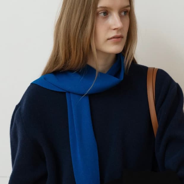 mondal 문달 Muffler Knit in Cobalt blue
