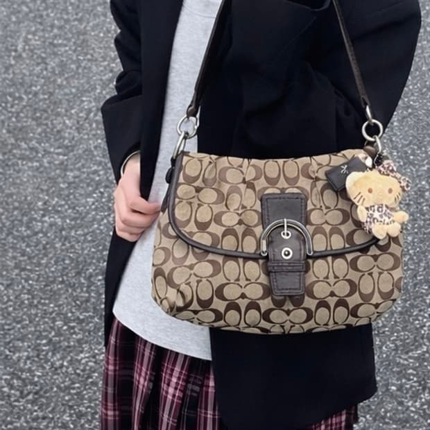 2000s coach 코치 시그니처 브라운 자카드 숄더백