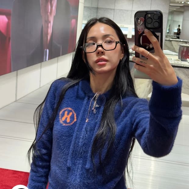 더미스테리어스호텔 퍼 후드집업