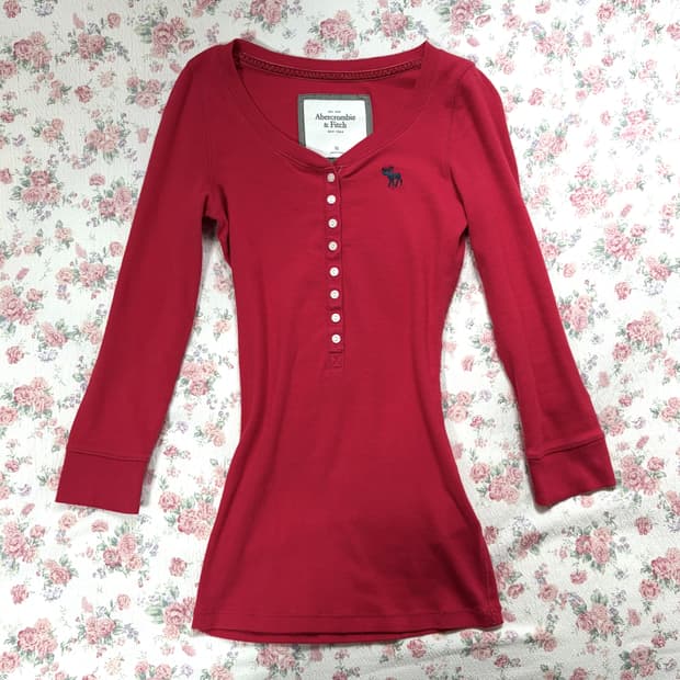 아베크롬비 딱붙 롱슬리브 헨리티