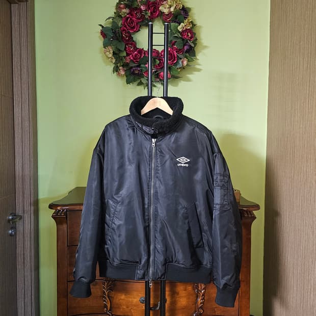 엄브로 항공점퍼(2022년)