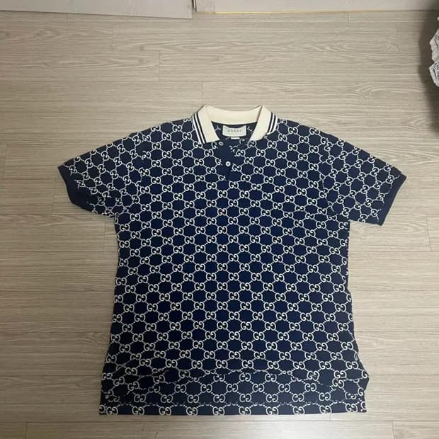 구찌 GG로고 코튼 폴로 카라 반팔티
