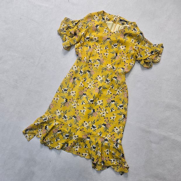 85-95 로엠 옐로우 플라워 원피스 0403Y