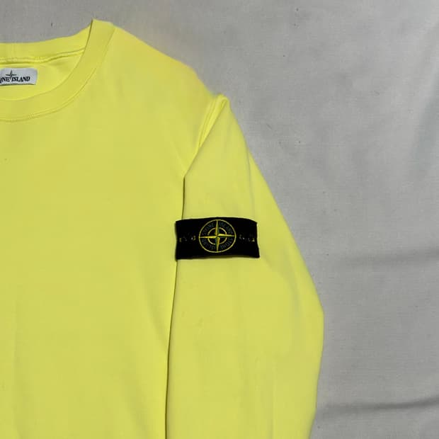 105 스톤아일랜드 옐로우 맨투맨