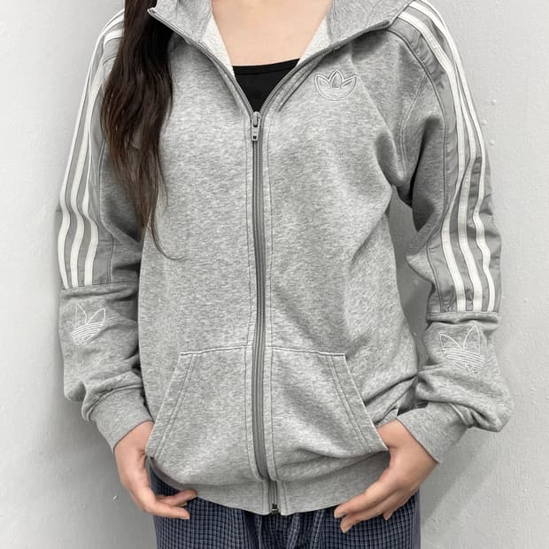 아디다스 그레이 로고 후드집업
